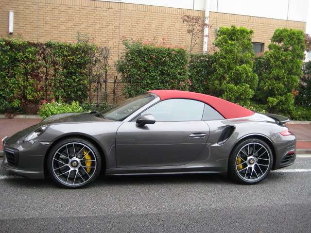 2016 Porsche 911 Turbo S Cabriolet 