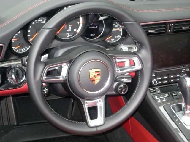 2016 Porsche 911 Turbo S Cabriolet 