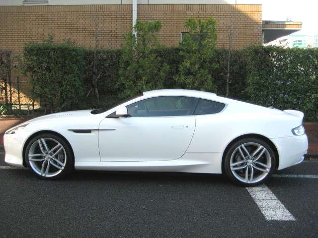 2014 Aston Martin DB9 