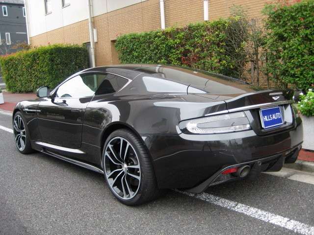 2012 Aston Martin DBS 