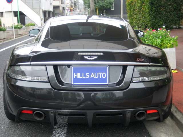 2012 Aston Martin DBS 