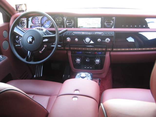 2014 Rolls-Royce Phantom 