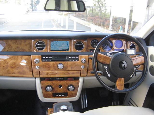 2007 Rolls-Royce PHANTOM EWB  PARTITION