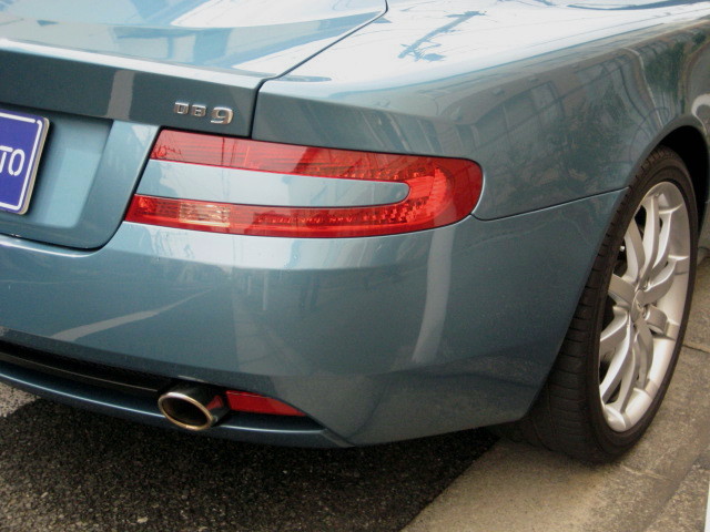 2005 Aston Martin DB9 