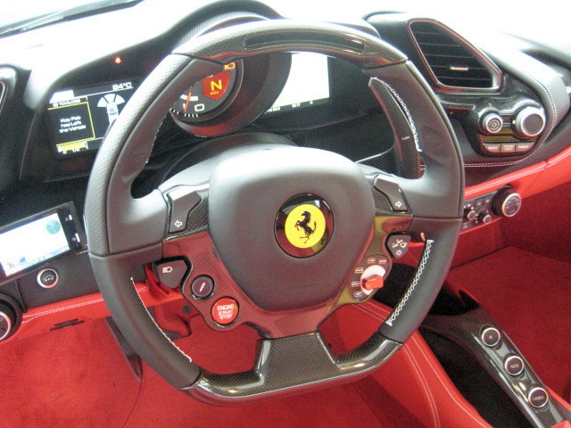 2016 Ferrari 488 SPIDER F1 DCT