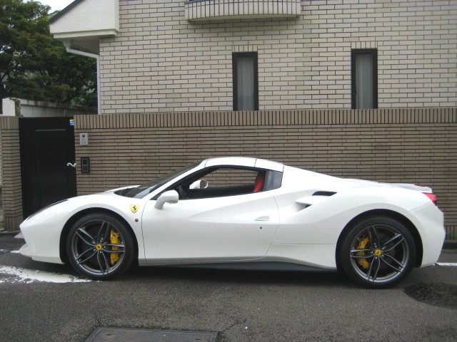 2016 Ferrari 488 SPIDER F1 DCT