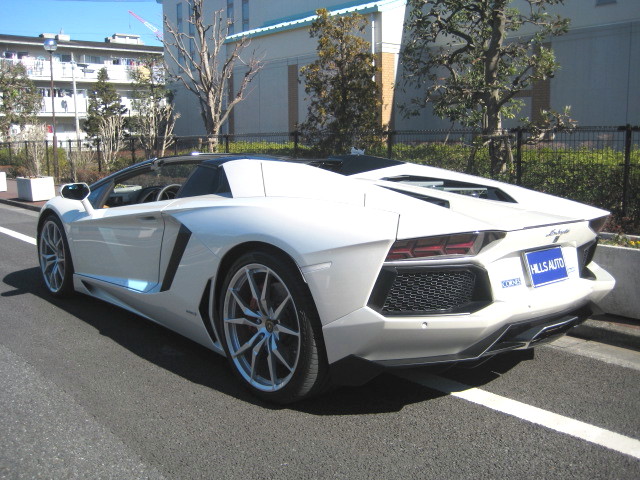 2015 Lamborghini Aventador Roadstar   LP700-4 4WD 