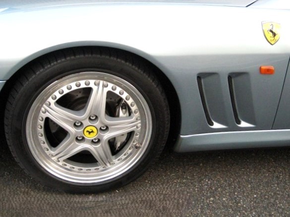 2001 Ferrari 550 Barchetta Pininfarina 