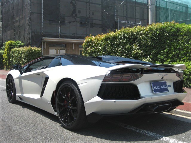 2015 Lamborghini Aventador Roadstar LP700-4  PIRELLI EDITION