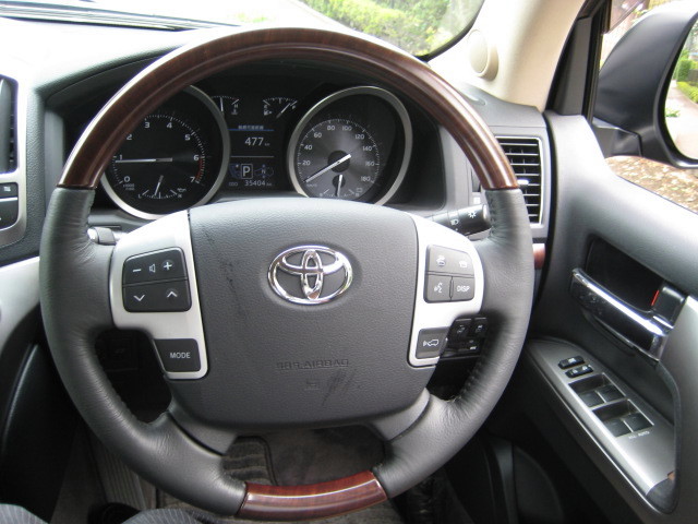 2015 TOYOTA LAND CRUISER ZX BRUNO CROSS 4WD