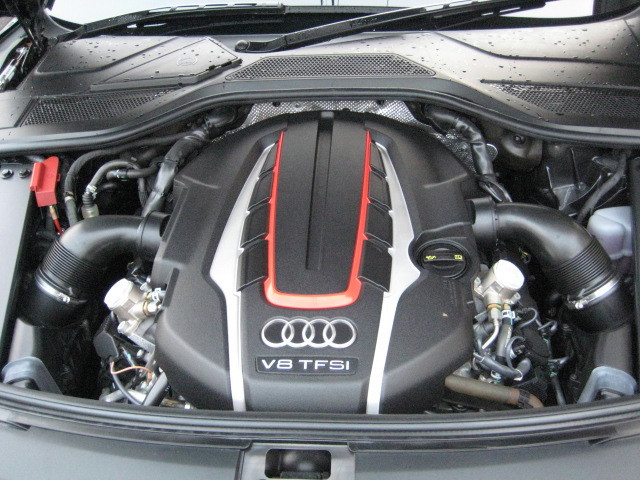 2013 Audi S8 4.0 4WD