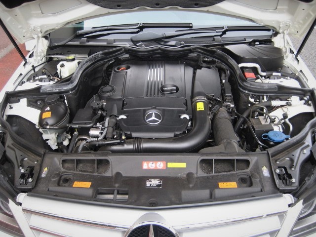 2011 Mercedes-Benz C200 B/F Avant garde  Sports package