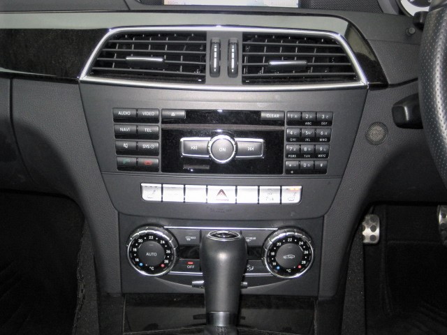 2011 Mercedes-Benz C200 B/F Avant garde  Sports package