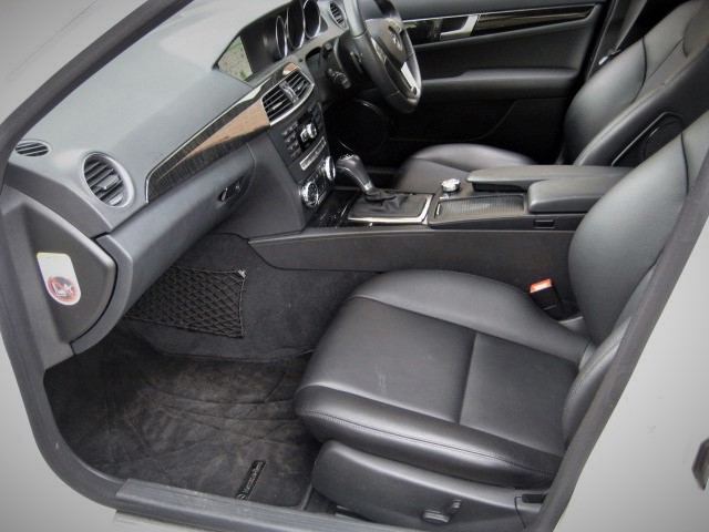 2011 Mercedes-Benz C200 B/F Avant garde  Sports package