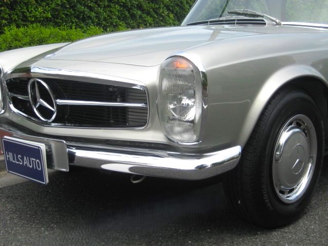 1968 Mercedes-Benz 280SL 