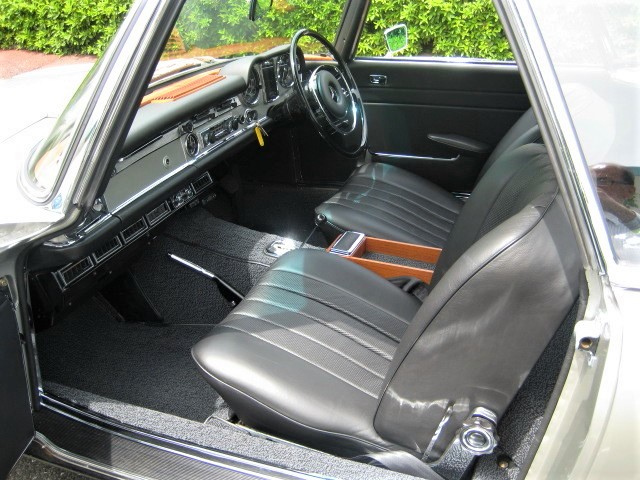 1968 Mercedes-Benz 280SL 