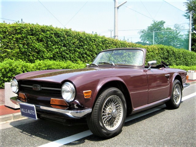 1970 Triumph TR6  Weber triple cab 