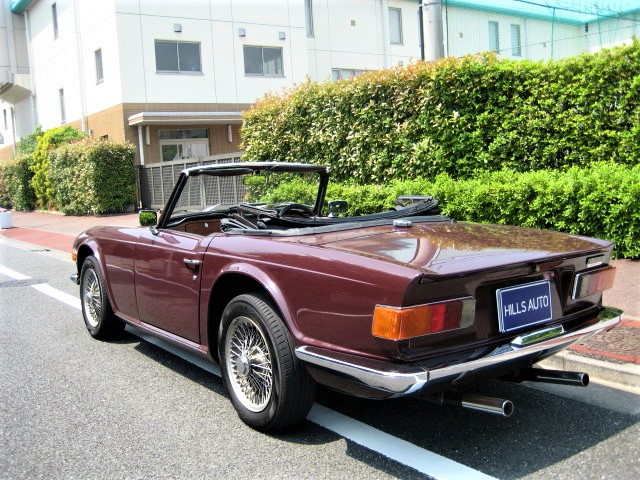 1970 Triumph TR6  Weber triple cab