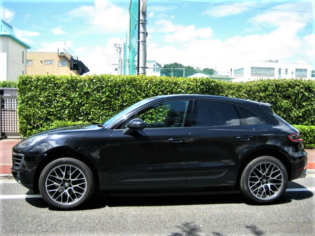 2016 Porsche Macan PDK 4WD