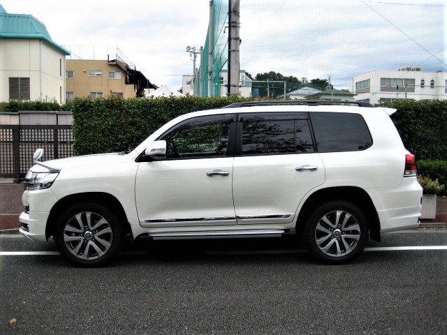 2016 TOYOTA LAND CRUISUR GX 4WD MODELLISUTA 