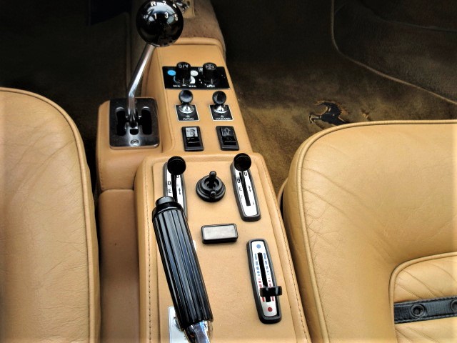 1982 Ferrari 512BBi 