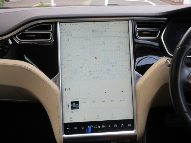 2015 Tesla Model S 85