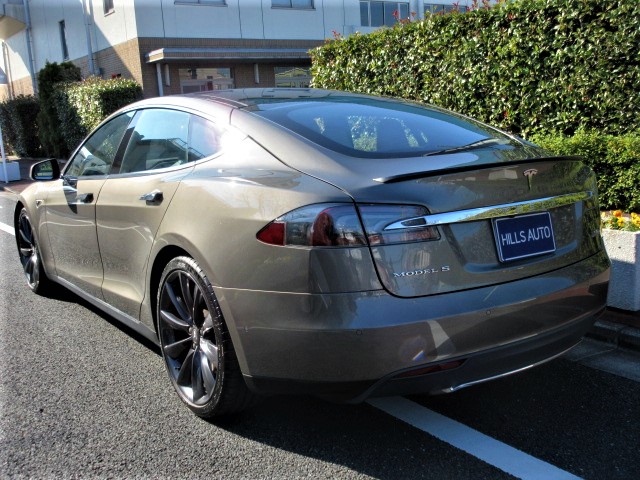 2016 Tesla   Model S P90D