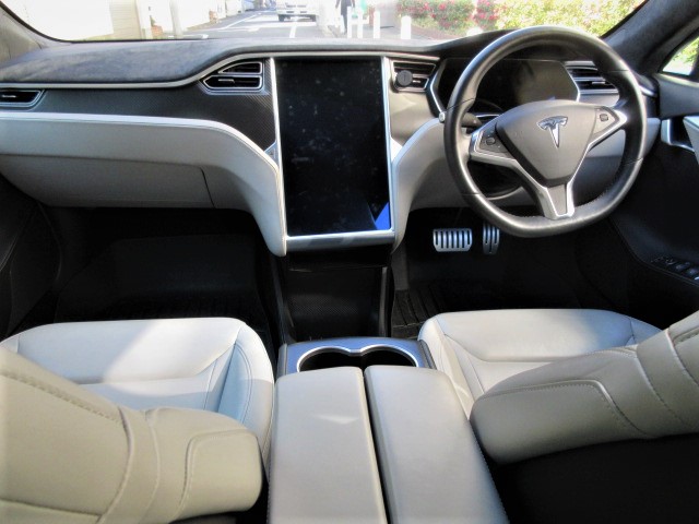 2016 Tesla   Model S P90D