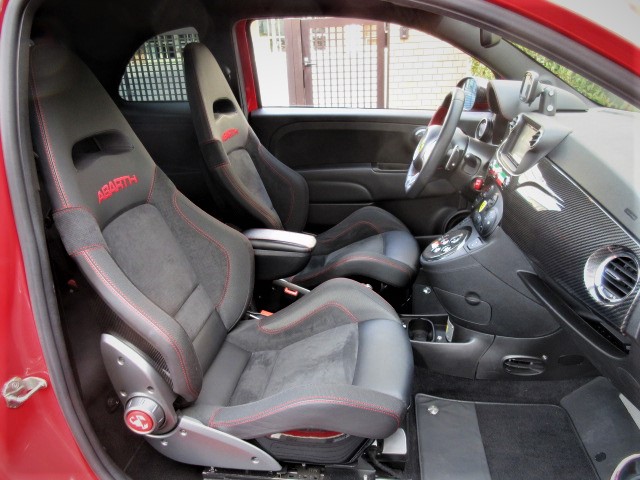 2012 ABARTH 695 Triboot Ferrari 1.4 World limited model