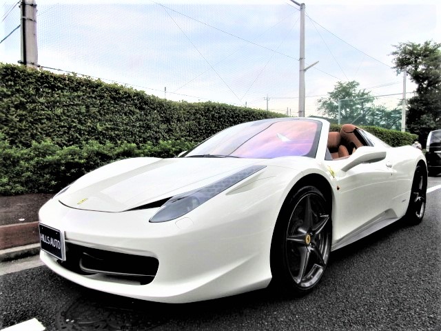 2012 Ferrari 458 Spider F1 DCT 