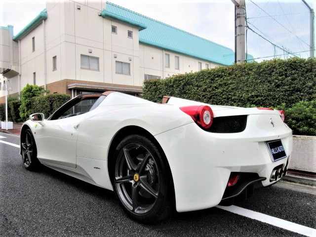 2012 Ferrari 458 Spider F1 DCT