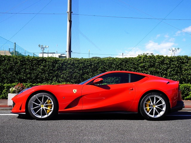 2017 Ferrari 812 Superfast F1 DCT