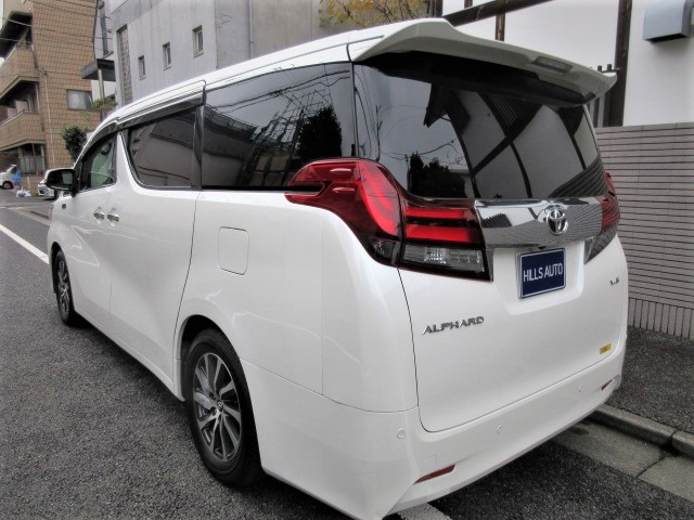2017 Toyota Alphard 3.5 Royal Lounge Partition REARENTERTAINMENT