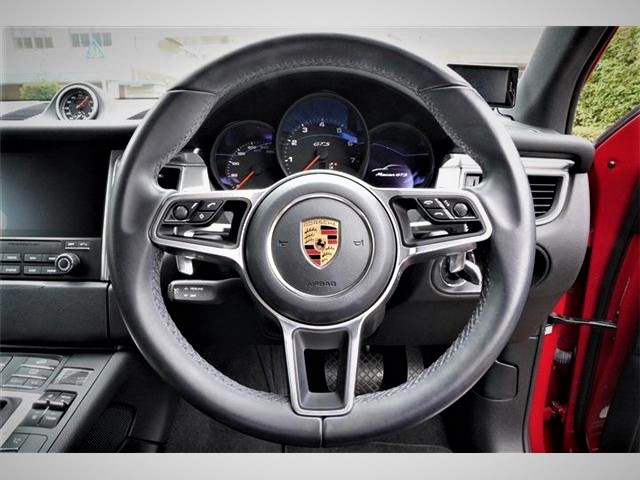 2016 Porsche Macan GTS PDK 4WD 2017 model