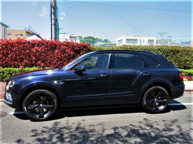 2017  Bentayga 6.0 4WD