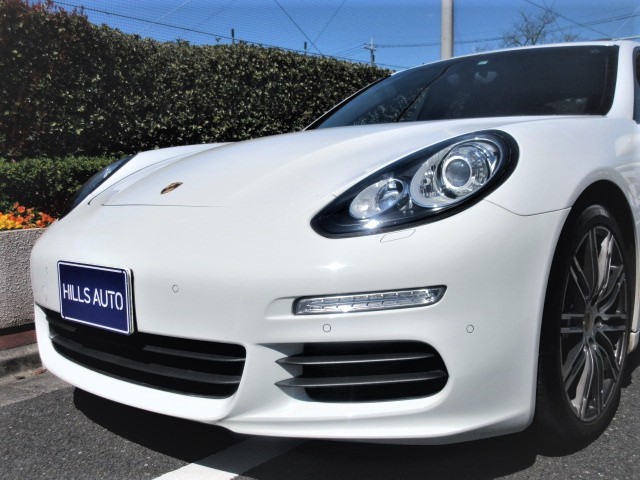 2015 Porsche Panamera Edition PDK  2016 model