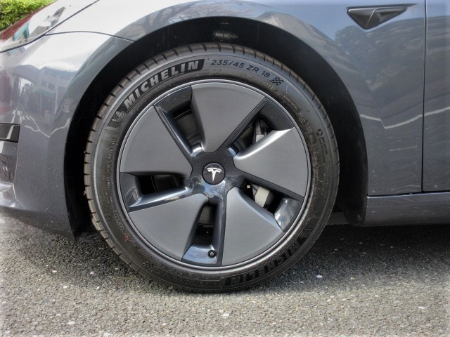 2021 Tesla Model 3 Standard Range Plus  RWD