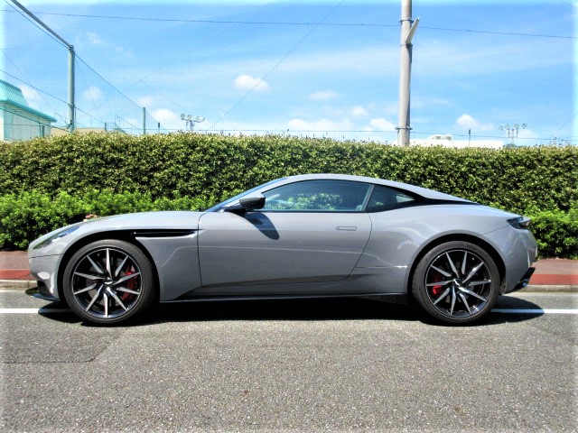 2018 Aston Martin DB11 V8 4.0 TOUCH-TONIC Ⅲ