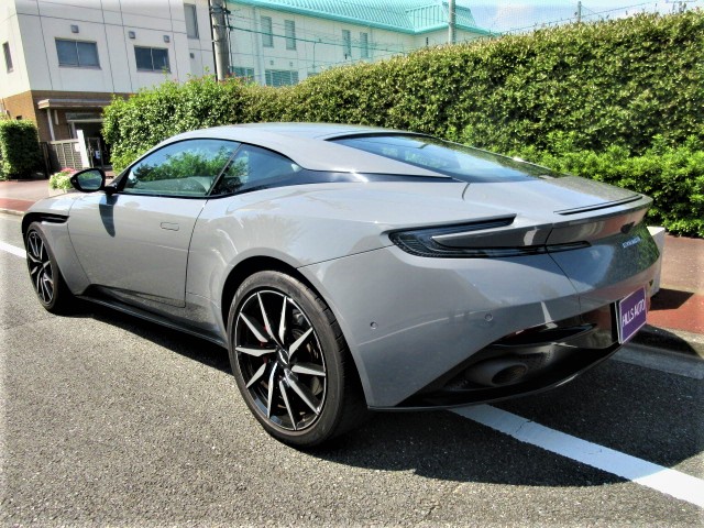 2018 Aston Martin DB11 V8 4.0 TOUCH-TONIC Ⅲ