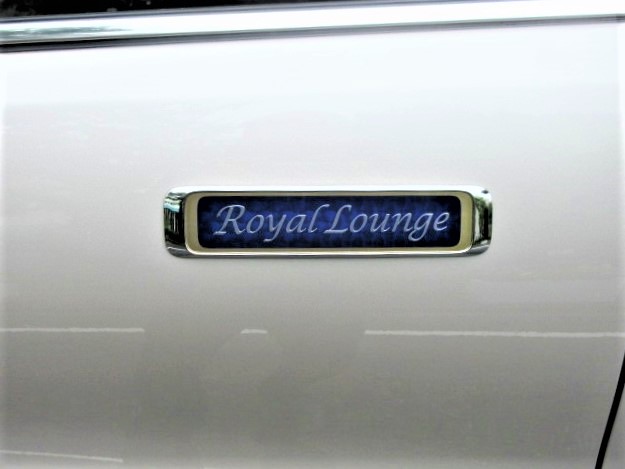 2018 Toyota ALPHARD 3.5 ROYAL LOUNGE  Rear entertainment