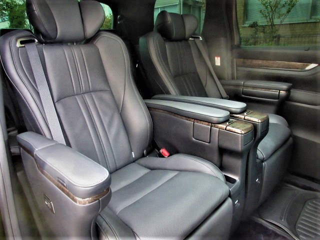 2020 Toyota Alphard 3.5 Executive Lounge S
