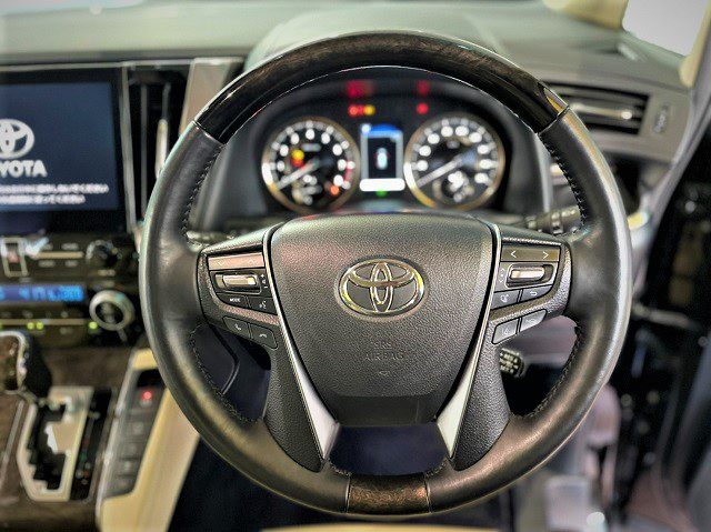 2021 Toyota  ALPHARD 3.5 EXECUTIVE LOUNGE