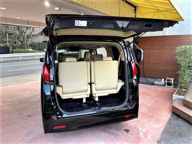 2021 Toyota  ALPHARD 3.5 EXECUTIVE LOUNGE