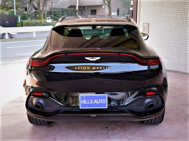 2021 Aston Martin DBX Exterior pack