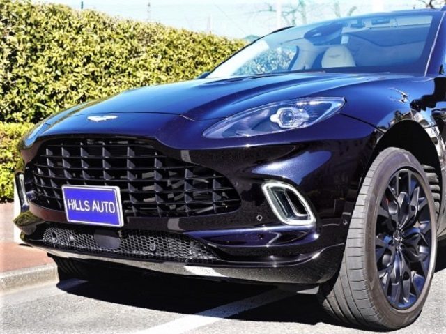 2021 Aston Martin DBX Exterior pack