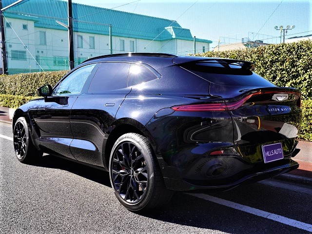 2021 Aston Martin DBX Exterior pack