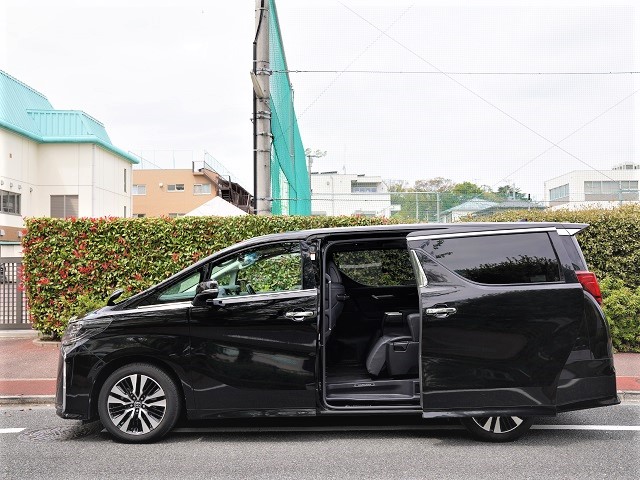 2019 Toyota Alphard 2.5 S C package 