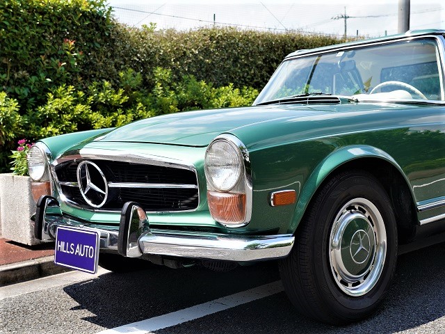 1970 Mercedes-Benz 280SL 4-speed MT