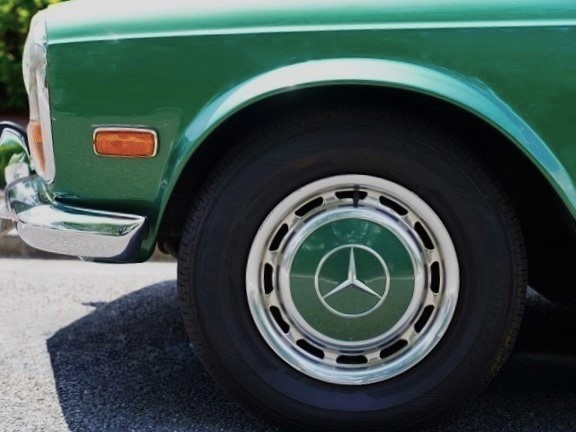1970 Mercedes-Benz 280SL 4-speed MT