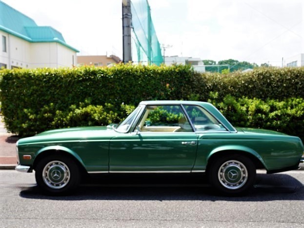 1970 Mercedes-Benz 280SL 4-speed MT